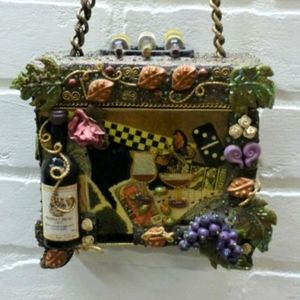MARY FRANCES "CHEERS" retired WINE handbag MINT CONDITION